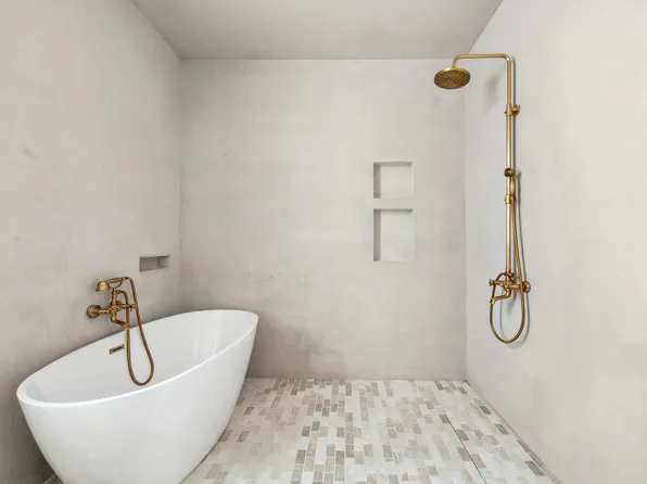 432 Fenimore Street image 15 of 24