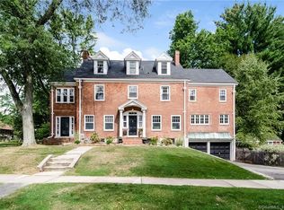 44 Bainbridge Rd, West Hartford, CT 06119