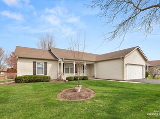 516 Banbury Ave, Elburn, IL 60119
