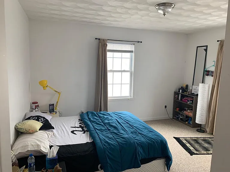 327 Lockwood St #A — Photo 3