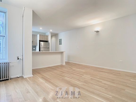 5th image of 134 17th St #33R