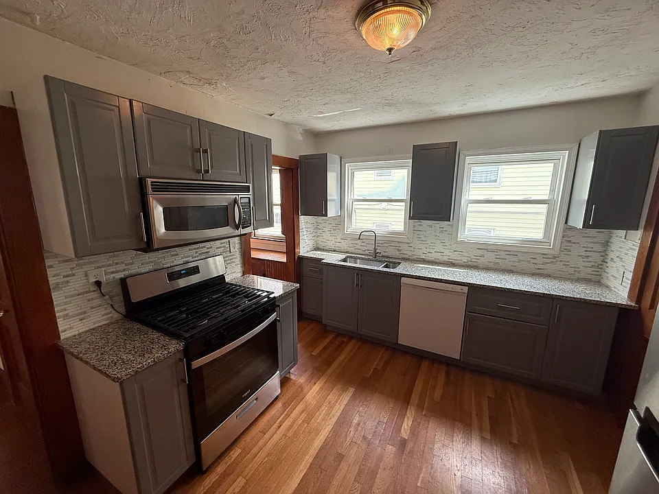 45 Pleasant Hill Ave #1