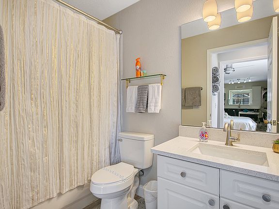 5th image of 141 Coco Plum Dr #5