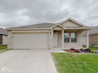 304 Falling Star Dr, Haslet, TX 76052