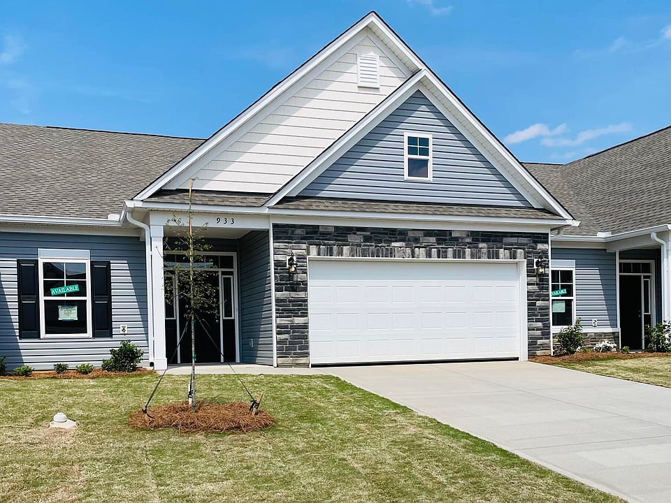 2nd image of 878 Manitou Circle