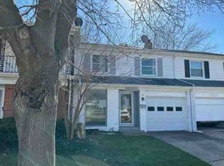 1951 Laurel Oak Dr, Flint, MI 48507