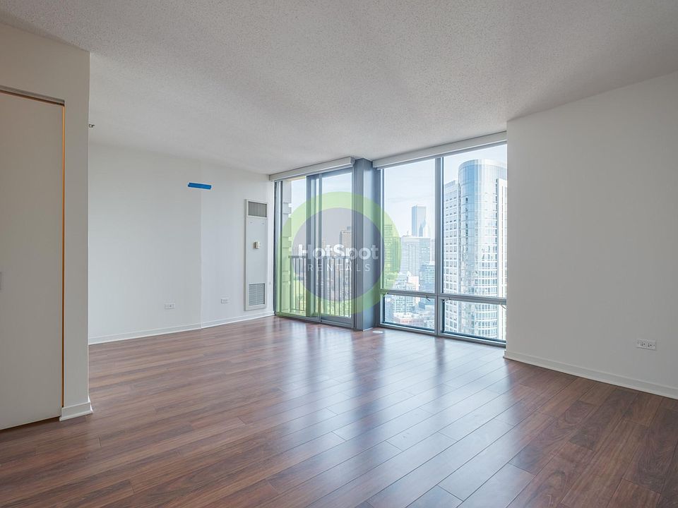 1st image of 549 W Grand Ave