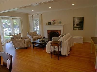 5th image of 4538 Farmdale Ave