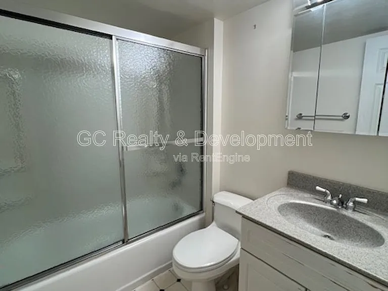 1540 Edgefield Ln — Photo 25