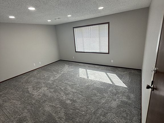 2nd image of 46 Bradford St