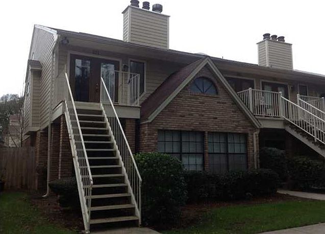 1st image of 5001 Grande Dr APT 221