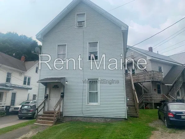 11 6th St #1, Bangor, ME 04401