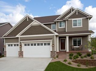 615 Jutland Ave, Shakopee, MN 55379