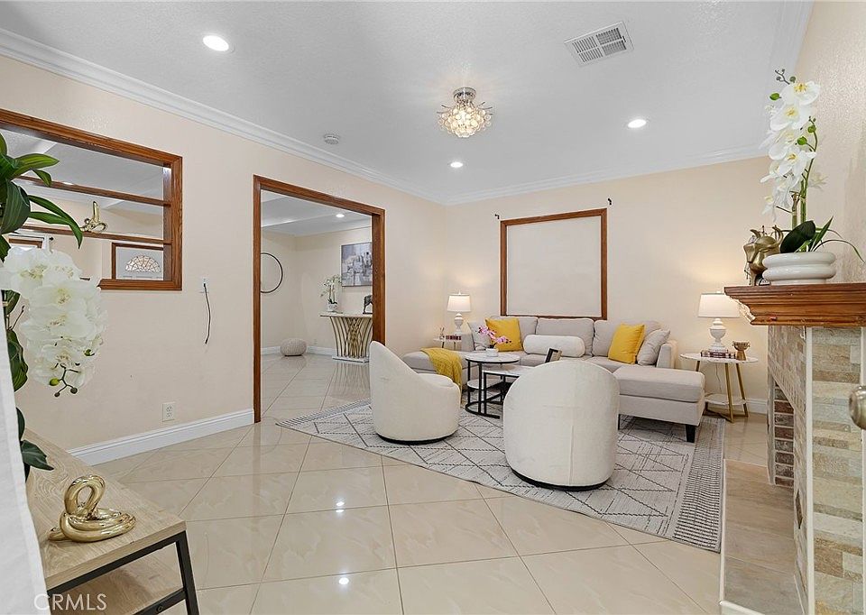 1st image of 6862 Sowell Ave