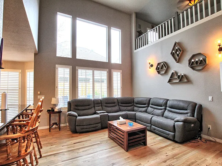 10263 Mica Way — Photo 3