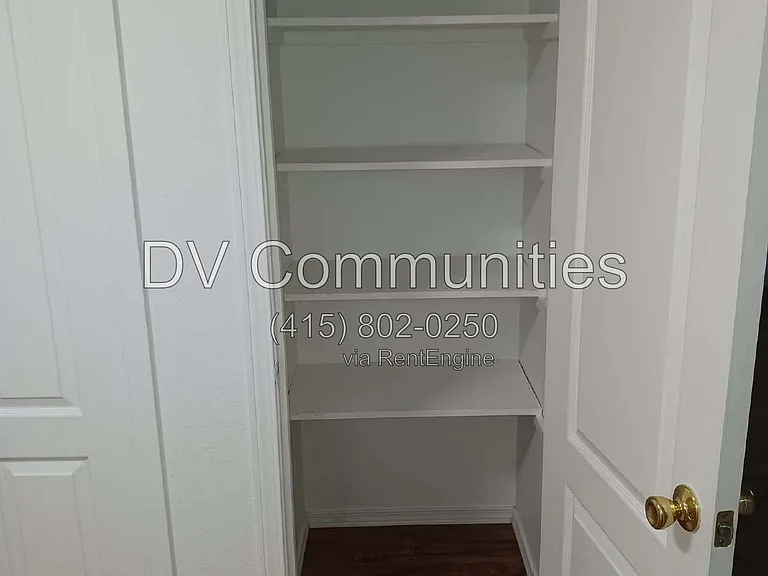 2571 NW Cedar Ave #3 — Photo 7