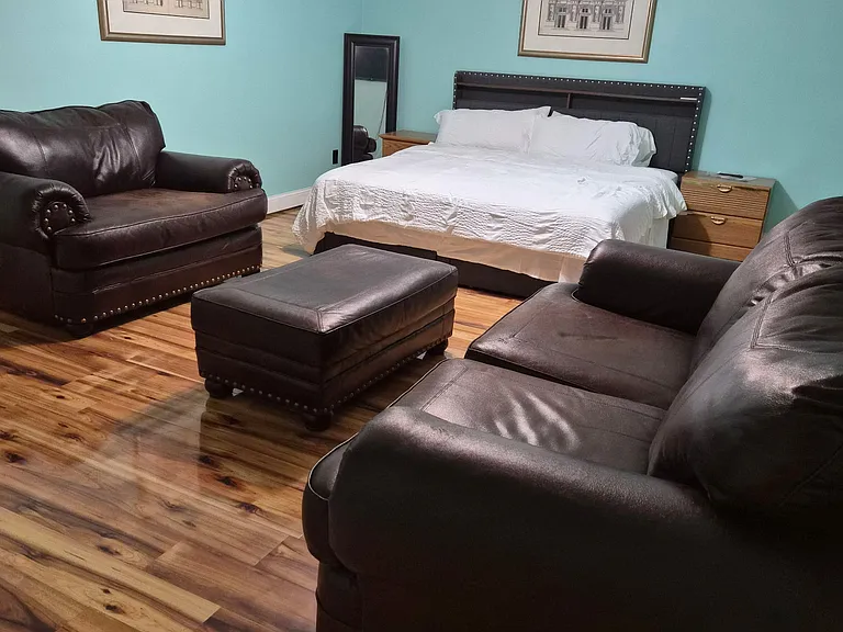 1579 Queens Ct — Photo 8