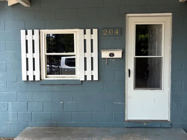 204 Wainwright Ave E, Wilson, NC 27893