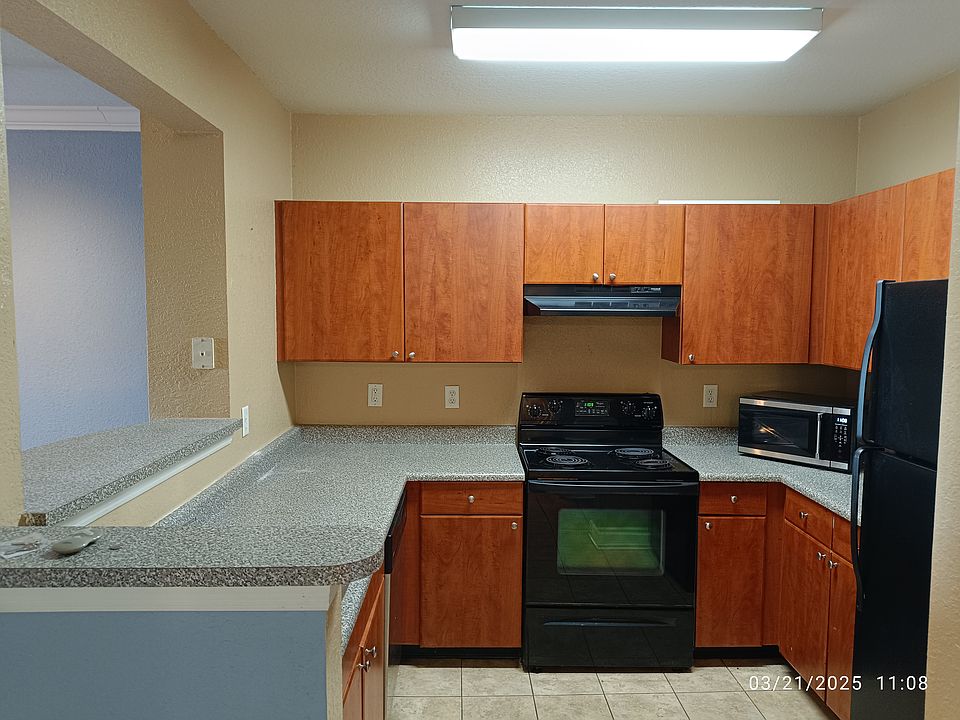 1st image of 300 E South St Unit 5005