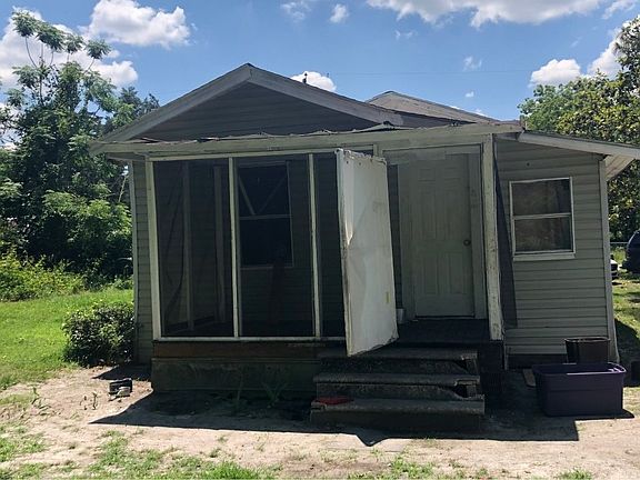 2nd image of 167 NW Meeks St