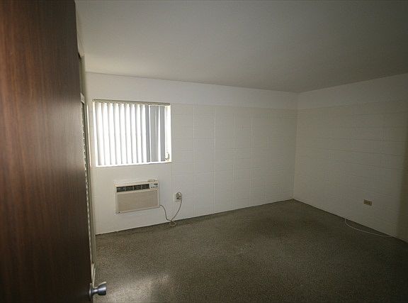3rd image of 1228-1230 18th Ave North