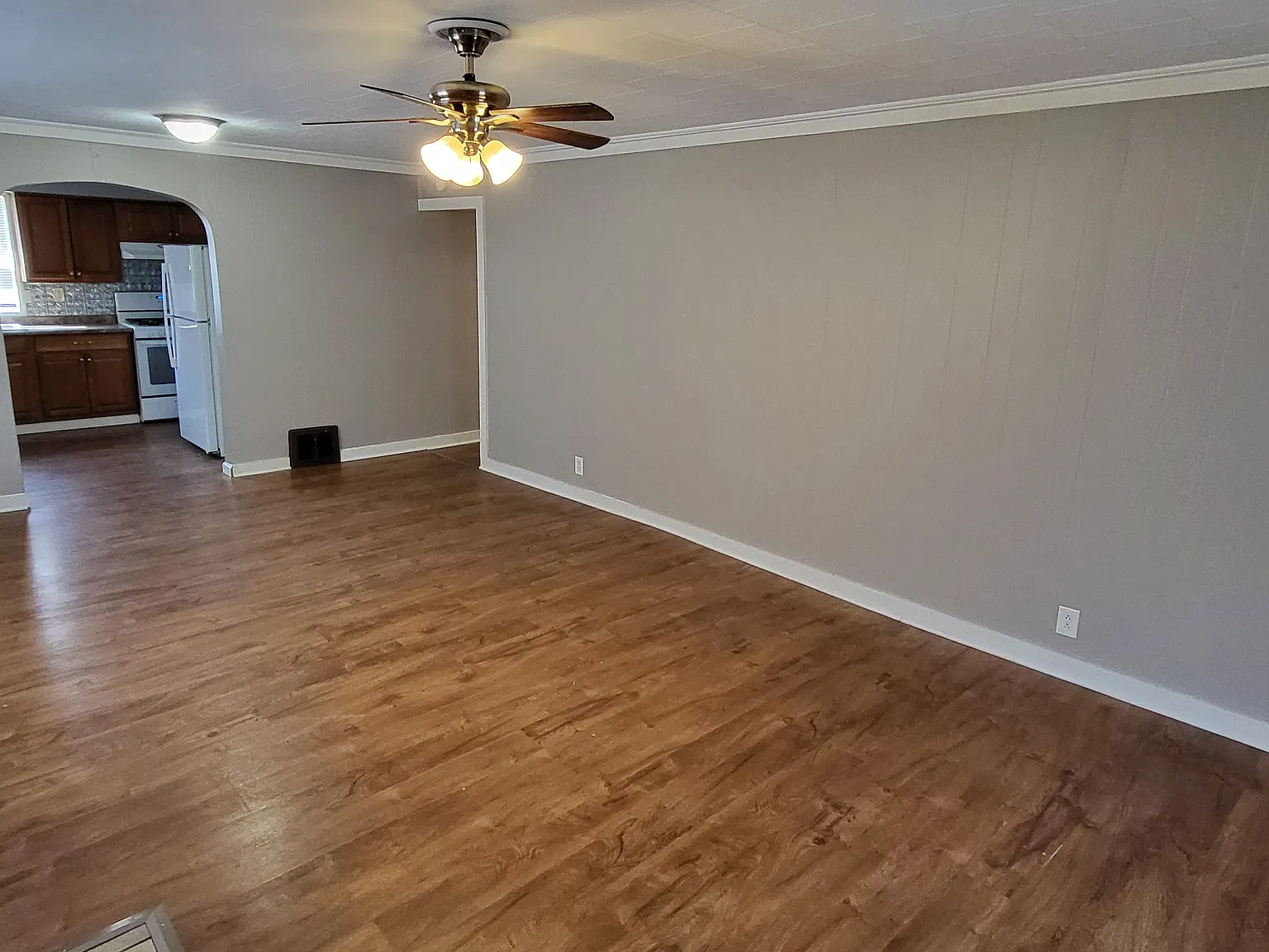 3 bed, 1112 sqft, $1,450 — Photo 4