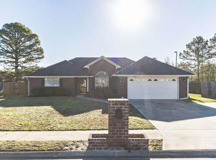 205 Arlen Dr, Midway, GA 31320