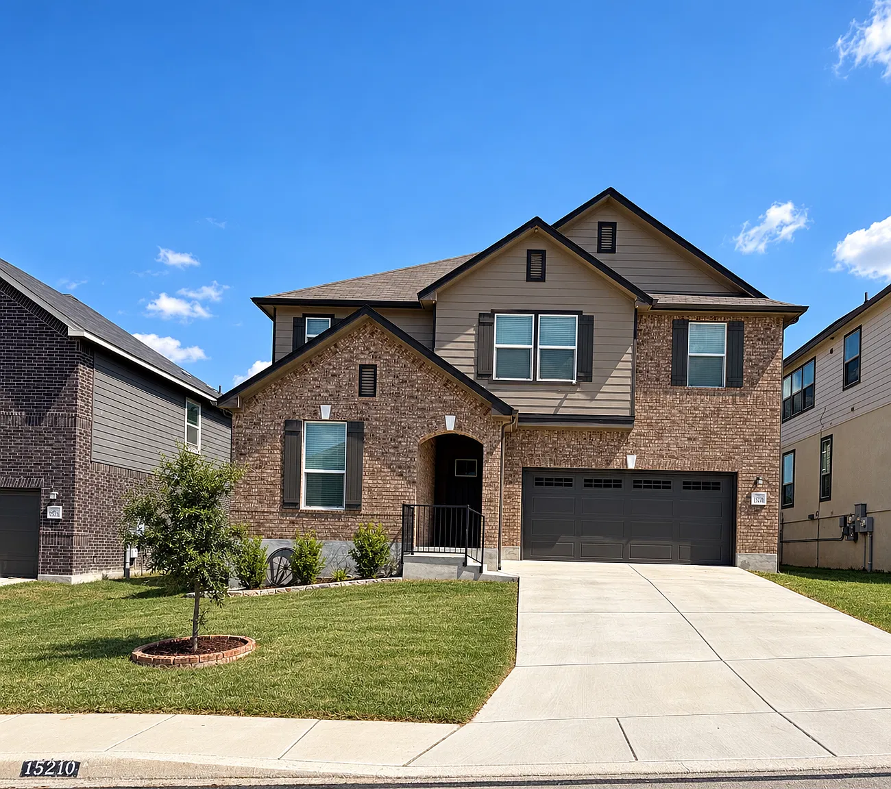 5 bed, 3560 sqft, $2,650 — Photo 1