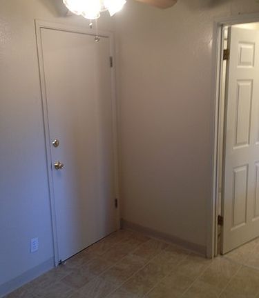 4th image of 435 Encinal Ave APT E