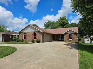 504 W Walnut St, Teutopolis, IL 62467