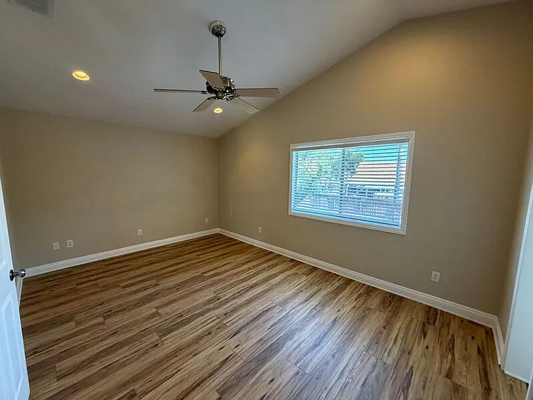 22822 Kuka Cir — Photo 17