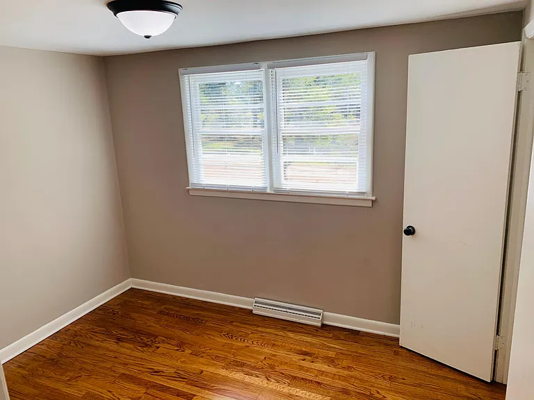 501 Frances St — Photo 12