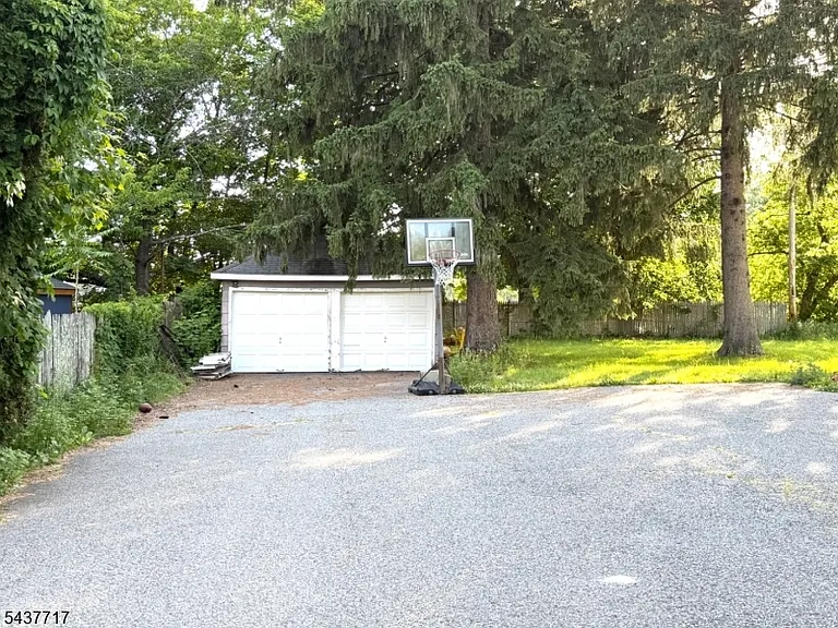 28 Diller Ave — Photo 14