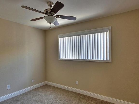 2nd image of 1184 Lincoln Blvd