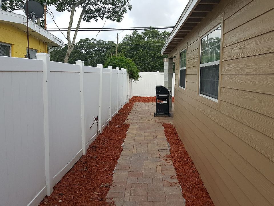 2nd image of 5134 Coral Way