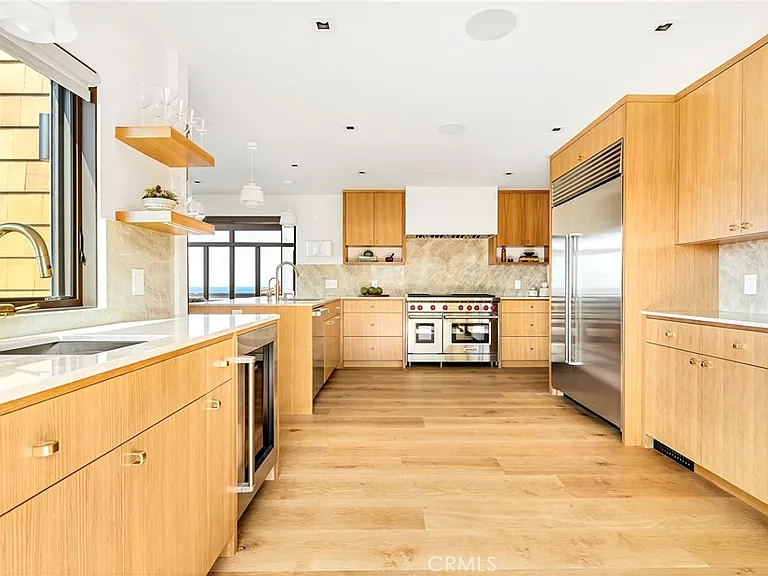 1944 Ocean Way — Photo 22