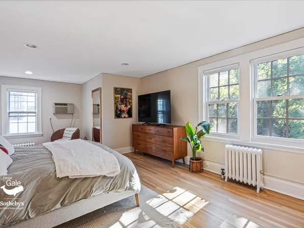 116-33 Union Turnpike image 18 of 40