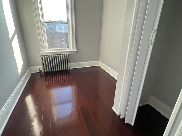 90 Lake Street image 5 of 9