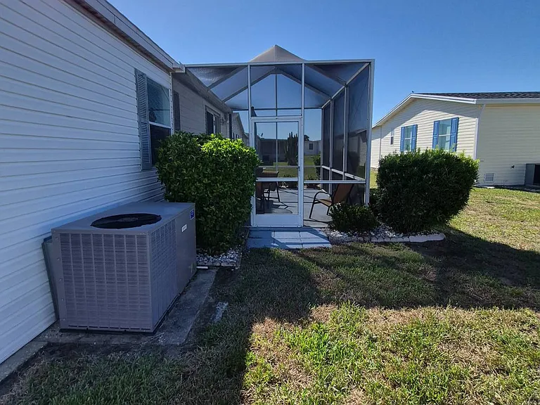 2113 Sawgrass Ln — Photo 9