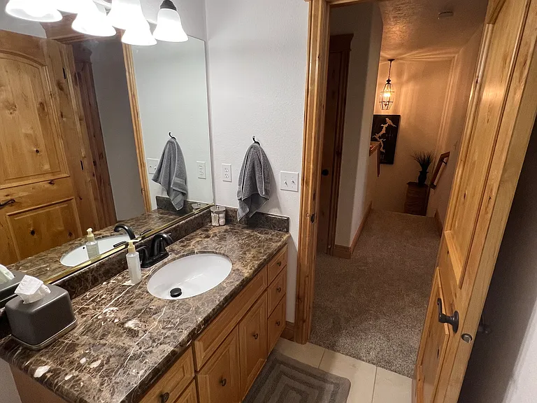 1051 W Willow Lake Loop — Photo 9