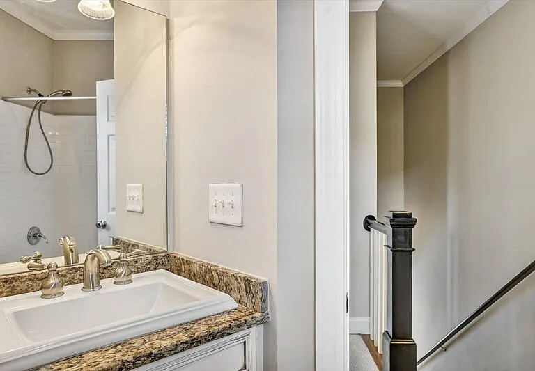 324 Carlyle Park Dr — Photo 12