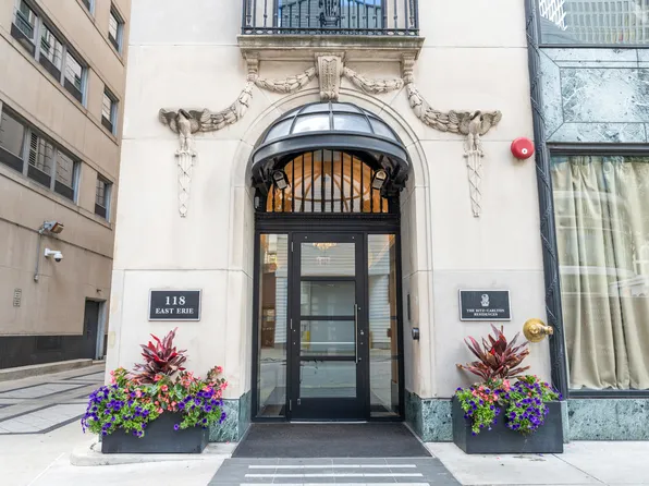 118 E Erie St Unit 35G, Chicago, IL 60611