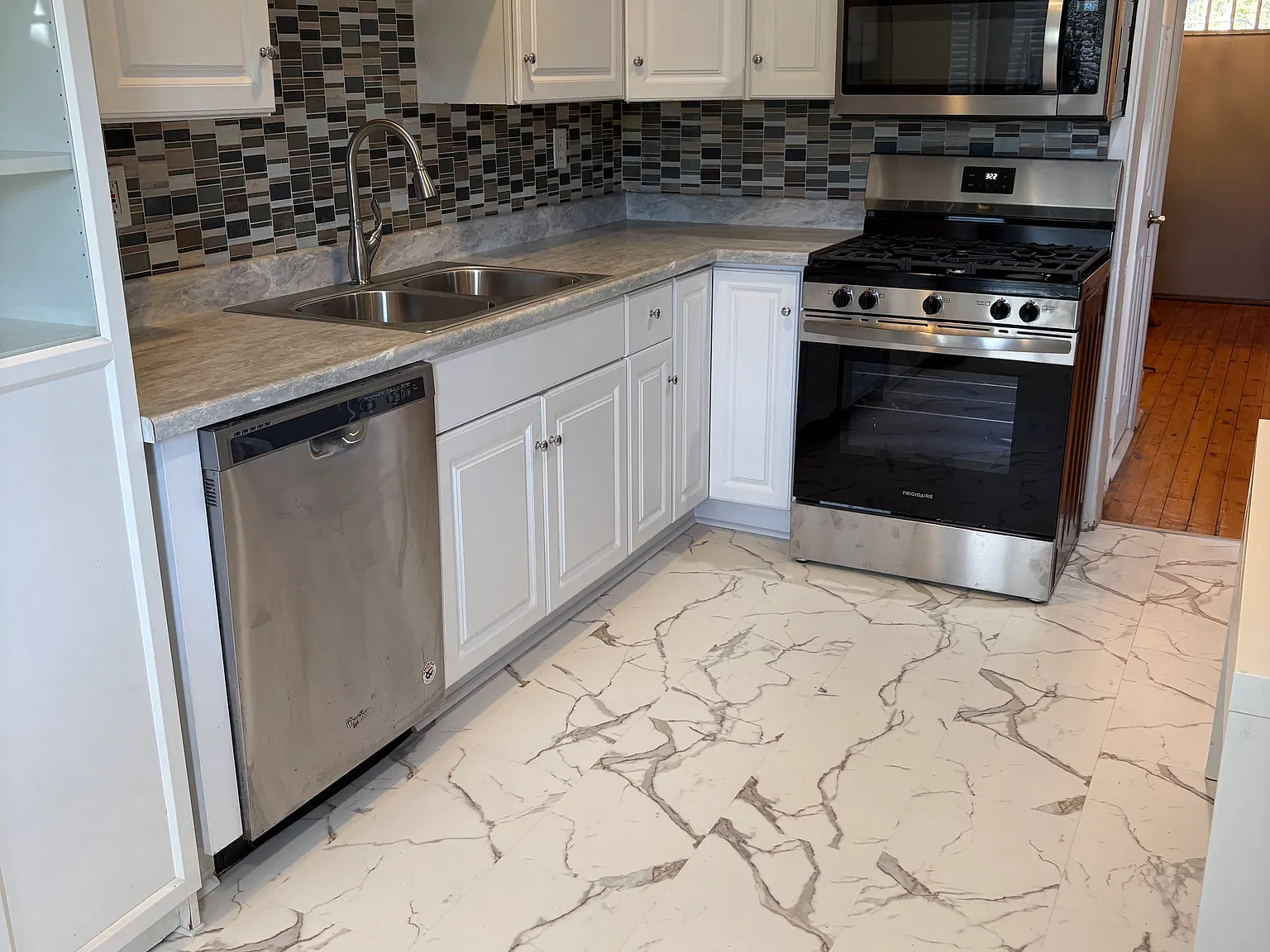 4 bed, 1.5 bath, 2675 sqft, $2,100 — Photo 3
