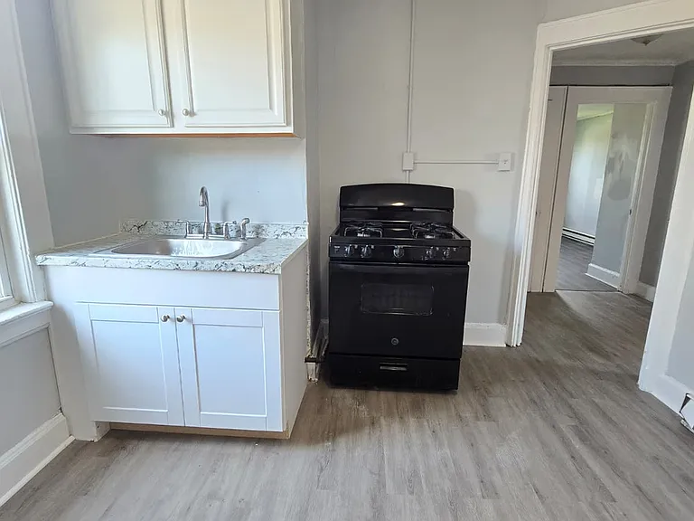 9 Kenmore Ave #3A — Photo 1