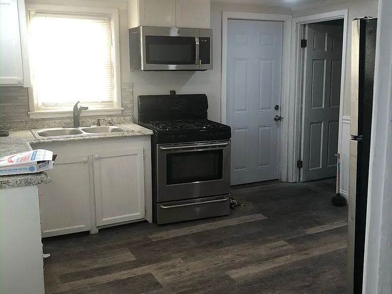 157-159 Tangent St #2 — Photo 2