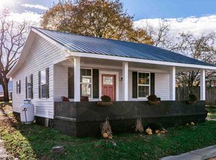 170 Deford Ave, Stanley, VA 22851