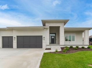 15700 W 165th Ter, Olathe, KS 66062