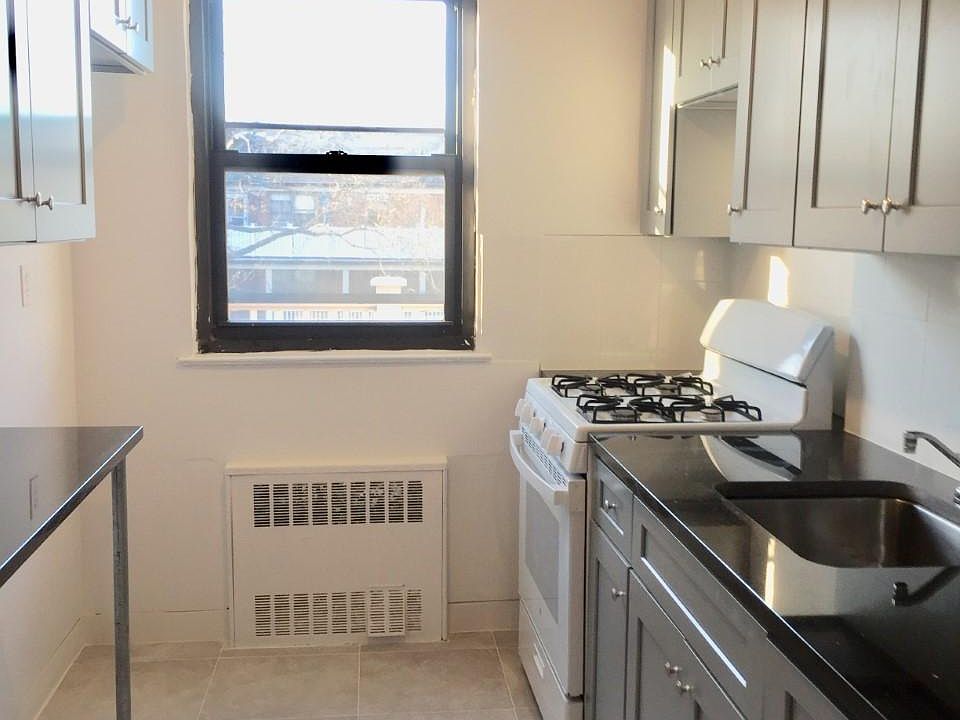 1st image of 196 69th Ave Floor 2