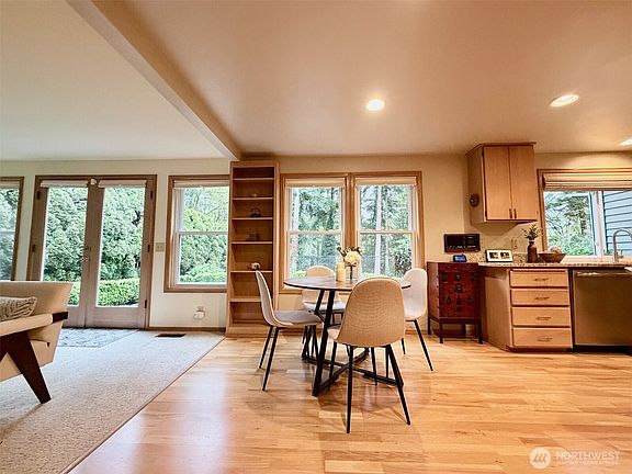 4th image of 14819 SE 66th Street