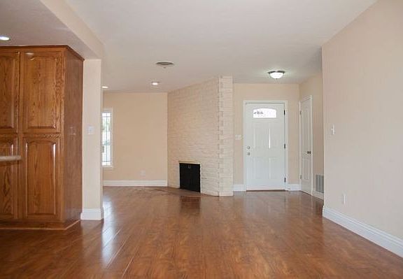 3rd image of 41069 Johnston Ave